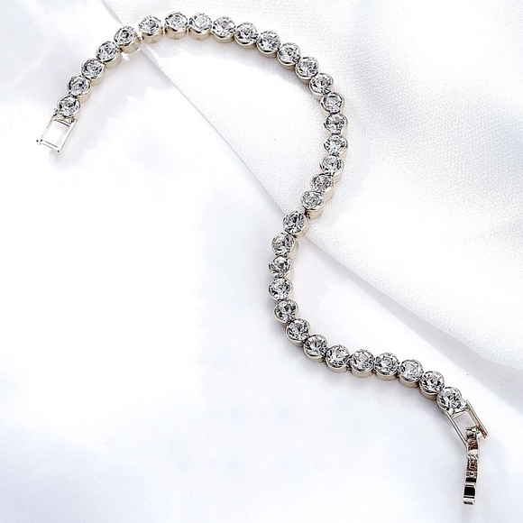 Silver & Crystal 1-Layer Prom Bridal Bracelet - Picture 5 of 7